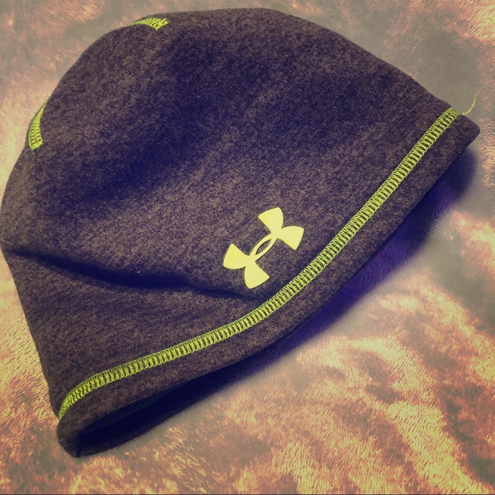 Under Armor beanie